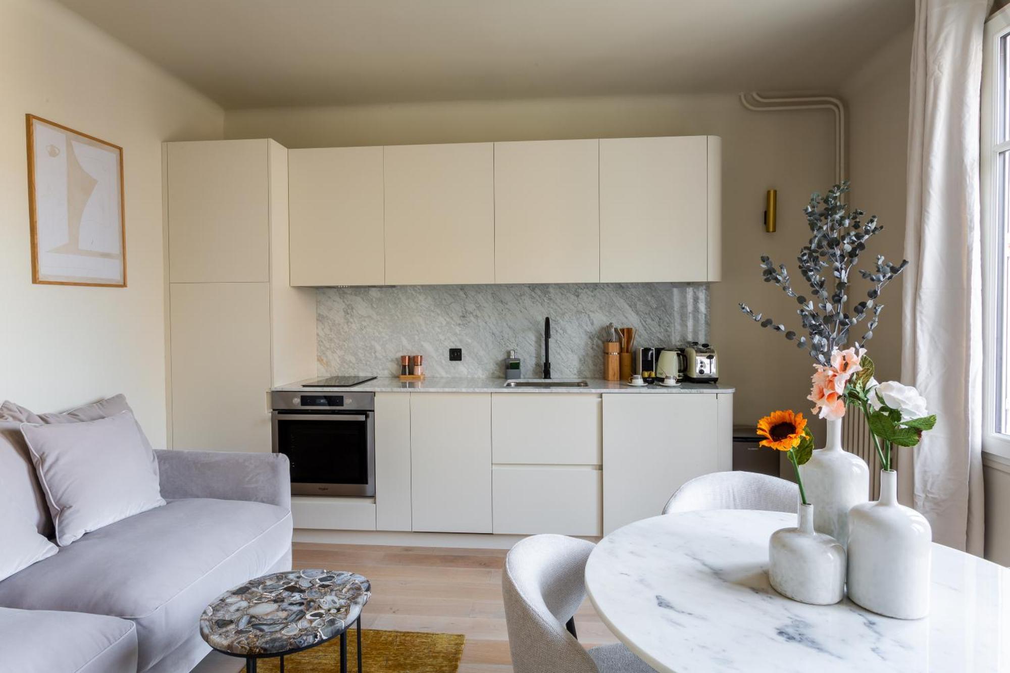 The Carla Suite Eiffel Tower View パリ エクステリア 写真